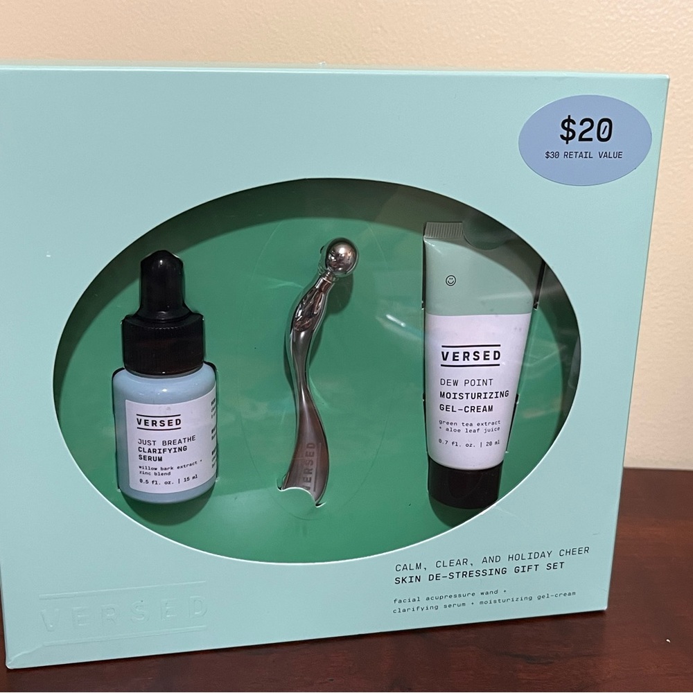 Versed Skincare Moisturizer Set with Facial Roller